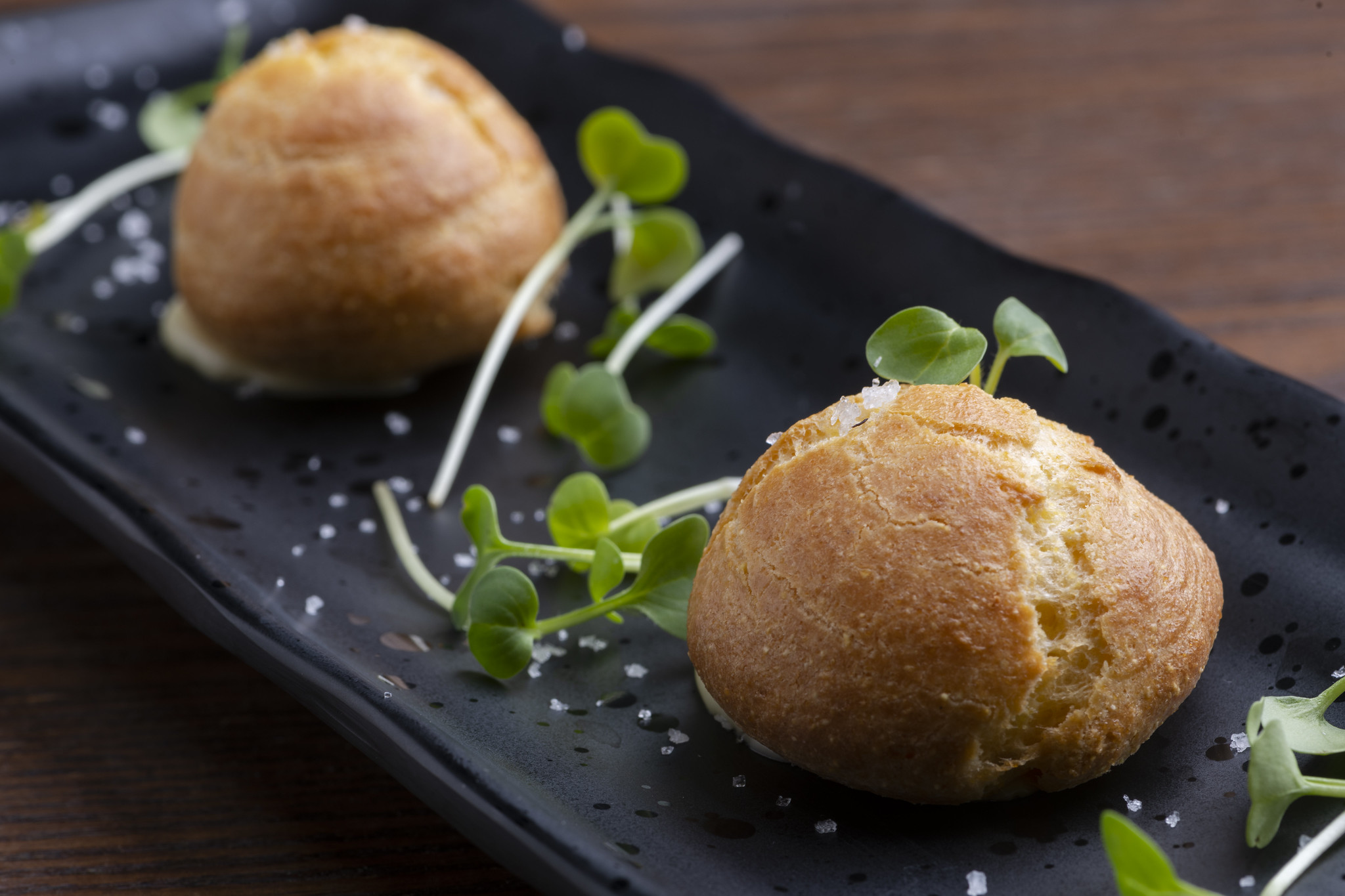 Broa de milho com creme de queijo manteiga